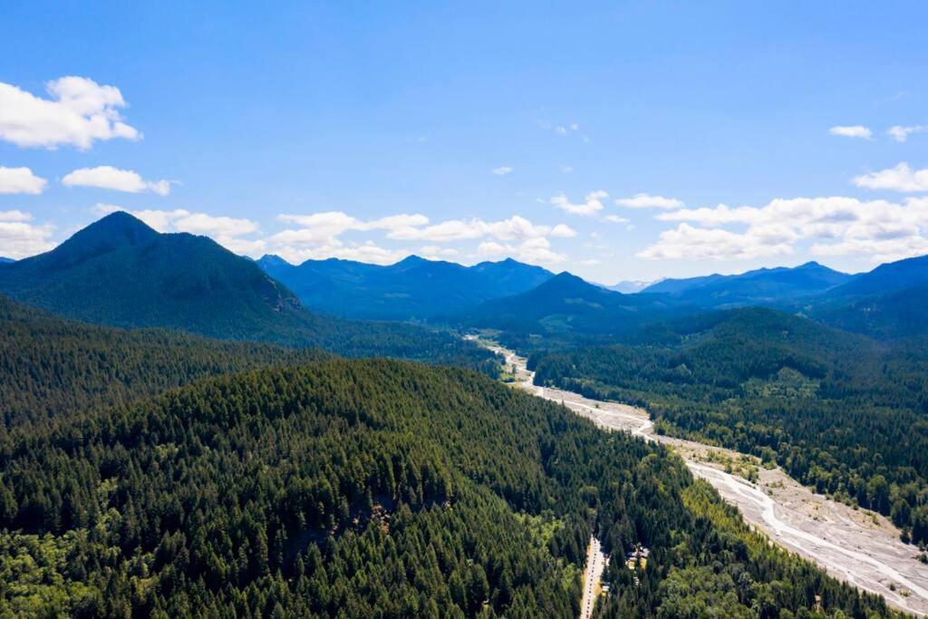 New Tiny Home Steps Away From Mt. Rainier แอชฟอร์ด ภายนอก รูปภาพ