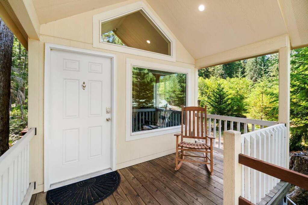 New Tiny Home Steps Away From Mt. Rainier แอชฟอร์ด ภายนอก รูปภาพ